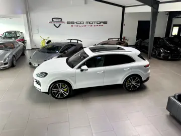 PORSCHE CAYENNE E-HYBRID B-DISPLAY MASSAGE HD-MATRIX 22