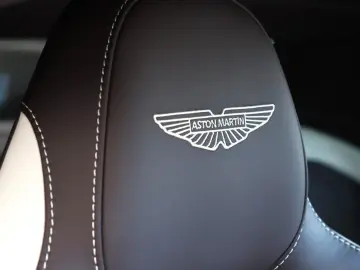 ASTON MARTIN DB12 Coupé NP305K DT DUOTONE 1.HD BOWERS&WILKIN