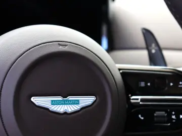 ASTON MARTIN DB12 Coupé NP305K DT DUOTONE 1.HD BOWERS&WILKIN