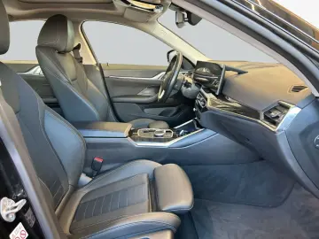 BMW i4 eDrive35 Gran Coupe Glasdach Navi AHK