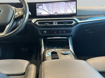 BMW i4 eDrive35 Gran Coupe Glasdach Navi AHK