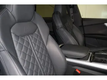 AUDI Q8 60 TFSI e quattro S-Line