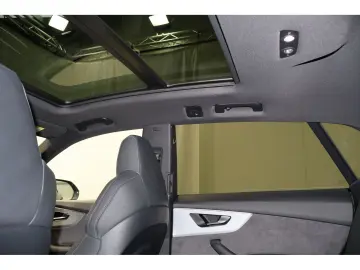 AUDI Q8 60 TFSI e quattro S-Line
