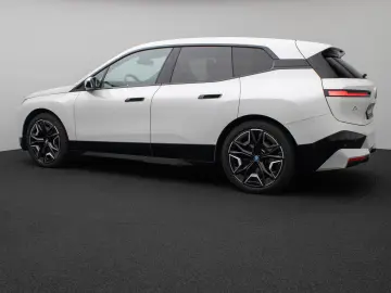 BMW iX xD40 Sport SkyLounge Laser 360 DAB H K 22Zoll