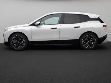 BMW iX xD40 Sport SkyLounge Laser 360 DAB H K 22Zoll