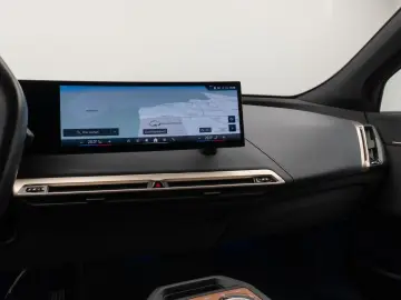 BMW iX xD40 Sport SkyLounge Laser 360 DAB H K 22Zoll