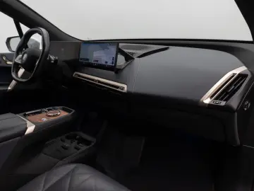 BMW iX xD40 Sport SkyLounge Laser 360 DAB H K 22Zoll