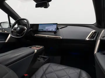 BMW iX xD40 Sport SkyLounge Laser 360 DAB H K 22Zoll
