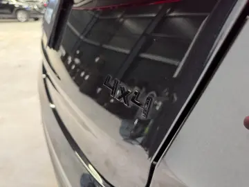 SKODA KODIAQ 142kW 4x4 SPORTLINE STHZ PANO AHK 7-SITZE
