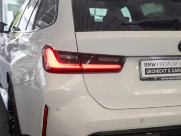 BMW M3 MxDriveTouring Navi 360Kamera Leder eSitze PD