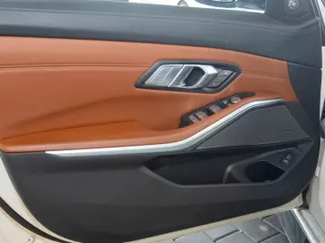 BMW M3 MxDriveTouring Navi 360Kamera Leder eSitze PD