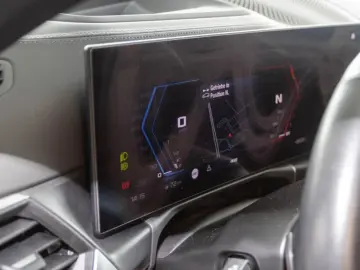 BMW M3 MxDriveTouring Navi 360Kamera Leder eSitze PD