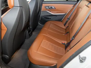 BMW M3 MxDriveTouring Navi 360Kamera Leder eSitze PD