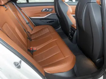 BMW M3 MxDriveTouring Navi 360Kamera Leder eSitze PD