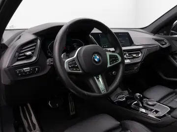 BMW 120i M Sport Pro Panorama Kamera DAB H K Komfort