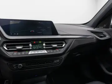 BMW 120i M Sport Pro Panorama Kamera DAB H K Komfort