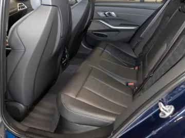 BMW M3 M xDrive Navi HUD RFK eSitze Leder Klimasitze