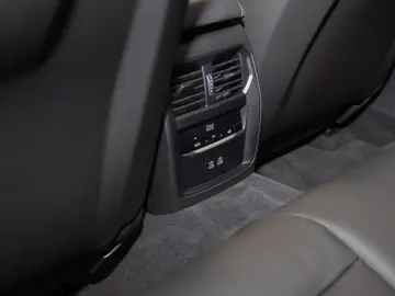 BMW M3 M xDrive Navi HUD RFK eSitze Leder Klimasitze