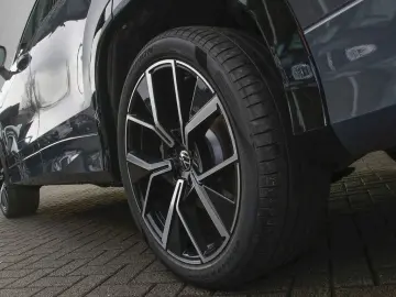 VW Tayron 2.0 TDI DSG 4M R-Line 7Si.  AHK  Pano.  3