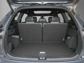 VW Tayron 2.0 TDI DSG 4M R-Line 7Si.  AHK  Pano.  3