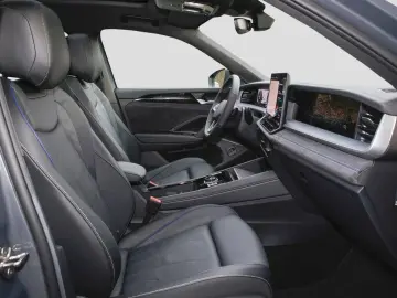 VW Tayron 2.0 TDI DSG 4M R-Line 7Si.  AHK  Pano.  3