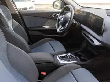 BMW 118 d AHK Navi RFK SHZ Temp PDCv h NP 45.470 -