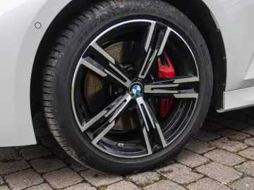 BMW 318 d M Sport Navi LED RFK PDCv h NP60.620 -