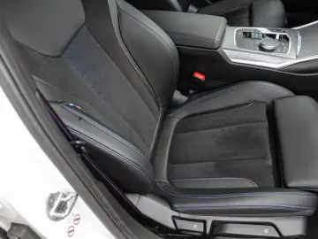 BMW 318 d M Sport Navi LED RFK PDCv h NP60.620 -
