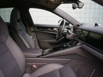 PORSCHE Panamera 4 E-Hybrid P-Display SportAGA SoftClose