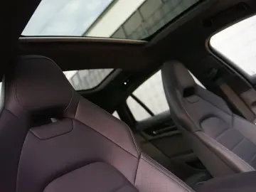 PORSCHE Panamera 4 E-Hybrid P-Display SportAGA SoftClose