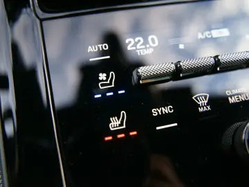 PORSCHE Panamera 4 E-Hybrid P-Display SportAGA SoftClose