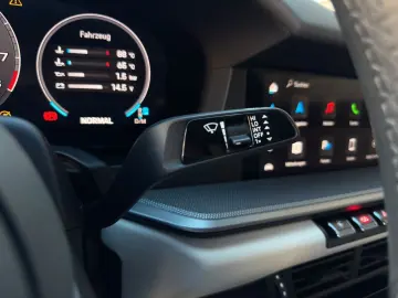 PORSCHE 992.2 Carrera 1.Hand Bose Sport-AGA Lift