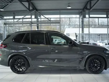 BMW X5 M60 i xD  1.H  22  ACC Sky Lounge H-UP AHK