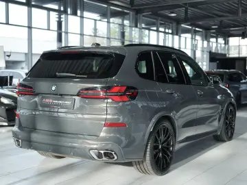 BMW X5 M60 i xD  1.H  22  ACC Sky Lounge H-UP AHK