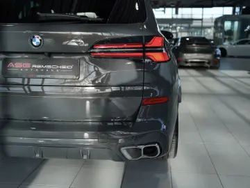 BMW X5 M60 i xD  1.H  22  ACC Sky Lounge H-UP AHK