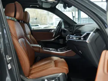 BMW X5 M60 i xD  1.H  22  ACC Sky Lounge H-UP AHK