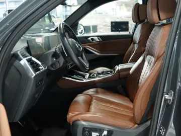BMW X5 M60 i xD  1.H  22  ACC Sky Lounge H-UP AHK