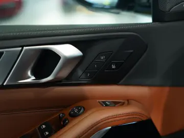 BMW X5 M60 i xD  1.H  22  ACC Sky Lounge H-UP AHK