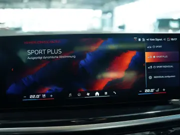 BMW X5 M60 i xD  1.H  22  ACC Sky Lounge H-UP AHK
