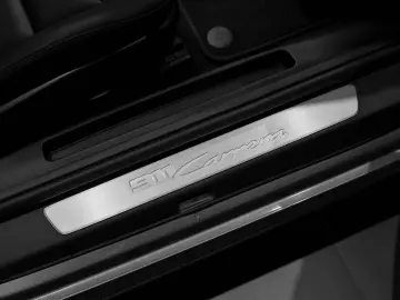 PORSCHE 992 911 Carrera Sportabgas Surround-View BOSE