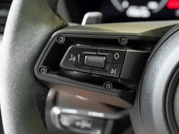 PORSCHE 992 911 Carrera Sportabgas Surround-View BOSE