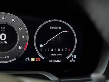 PORSCHE 992 911 Carrera Sportabgas Surround-View BOSE