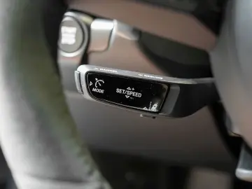 PORSCHE 992 911 Carrera Sportabgas Surround-View BOSE
