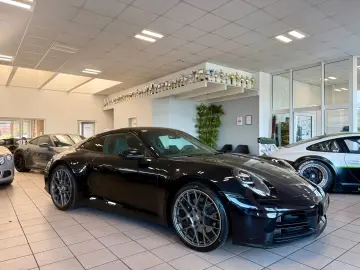 PORSCHE 911 992 Carrera LIFT Sportabgas InnoDrive BOSE