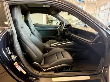 PORSCHE 911 992 Carrera LIFT Sportabgas InnoDrive BOSE