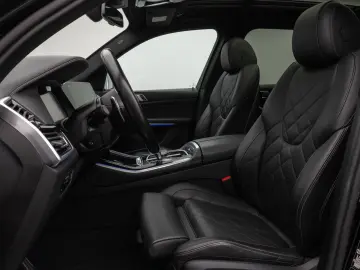 BMW X5 xD30d M Sport Panorama 360 HUD HiFi Komfort