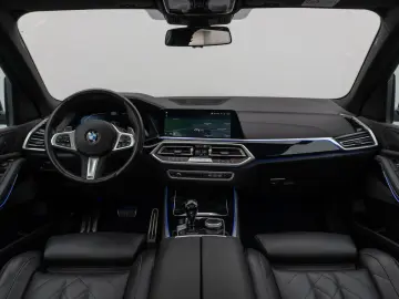 BMW X5 xD30d M Sport Panorama 360 HUD HiFi Komfort
