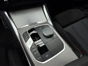 BMW M240i xDrive Coupe LED NAVI HUD KEYLESS 360  19