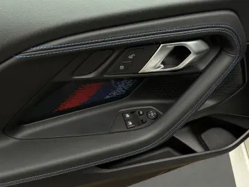 BMW M240i xDrive Coupe LED NAVI HUD KEYLESS 360  19
