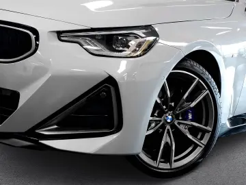 BMW M240i xDrive Coupe  Driving Assistant  Schiebeda